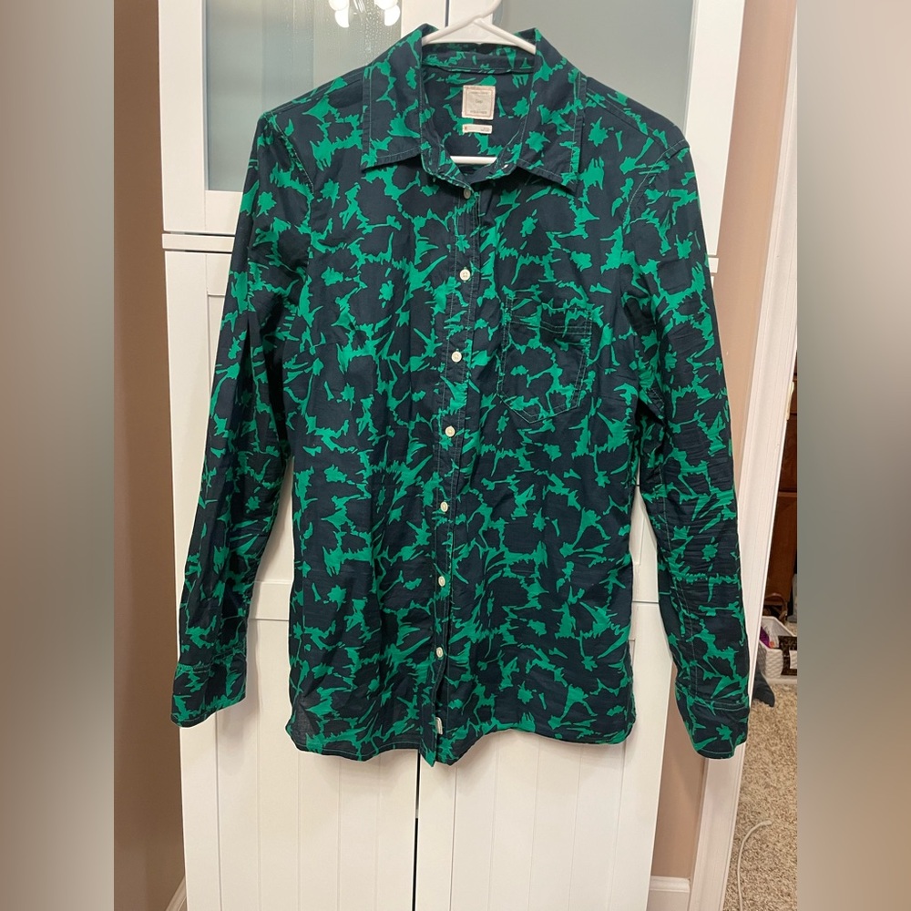 GAP Green and Black Button Down Shirt